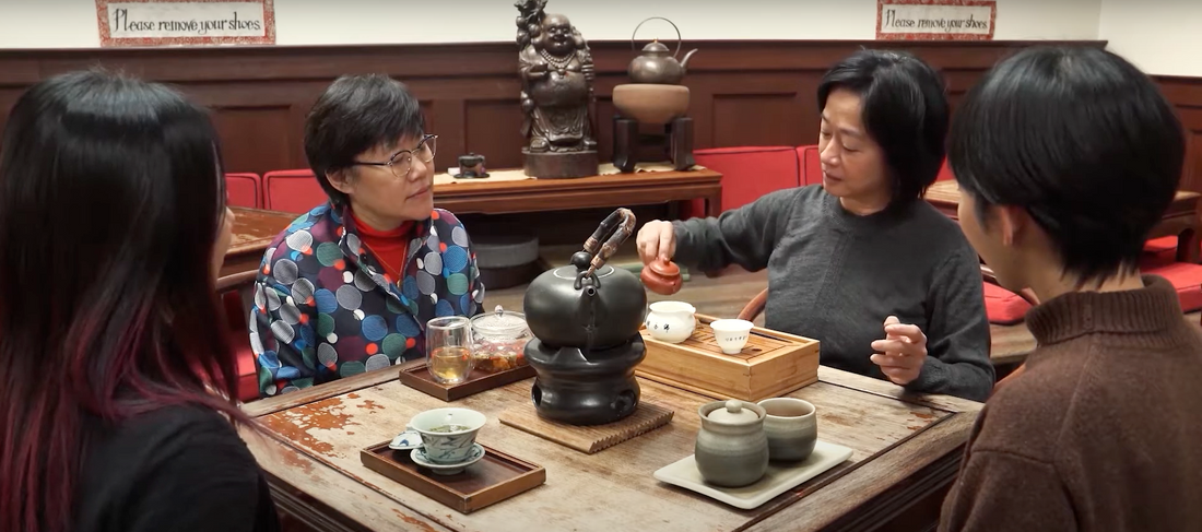 Choosing the Perfect Tea for Family Dinners | furn-store