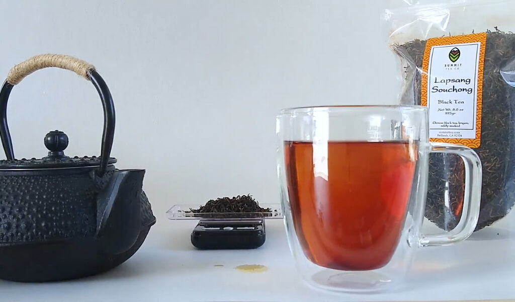 Discover the Elegance of Chinese Black Oolong Tea at Furn-Store