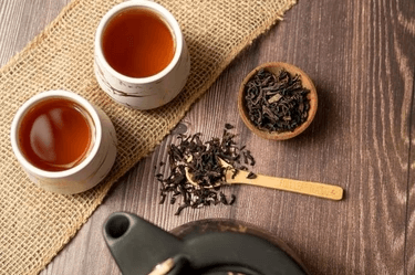 Exploring Flavor Variations in Black Tea and Oolong Tea with Different Steeping Times