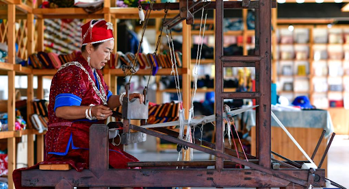 Exploring the Cultural Significance of Chinese Embroidery with Furn-Store
