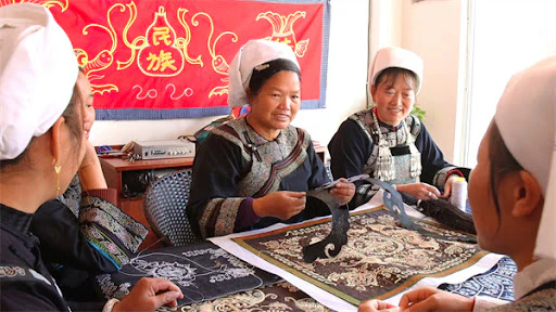The Rich History and Cultural Significance of Chinese Embroidery | furn-store